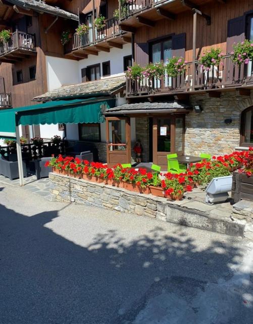 Hotel Triolet Courmayeur Exterior foto