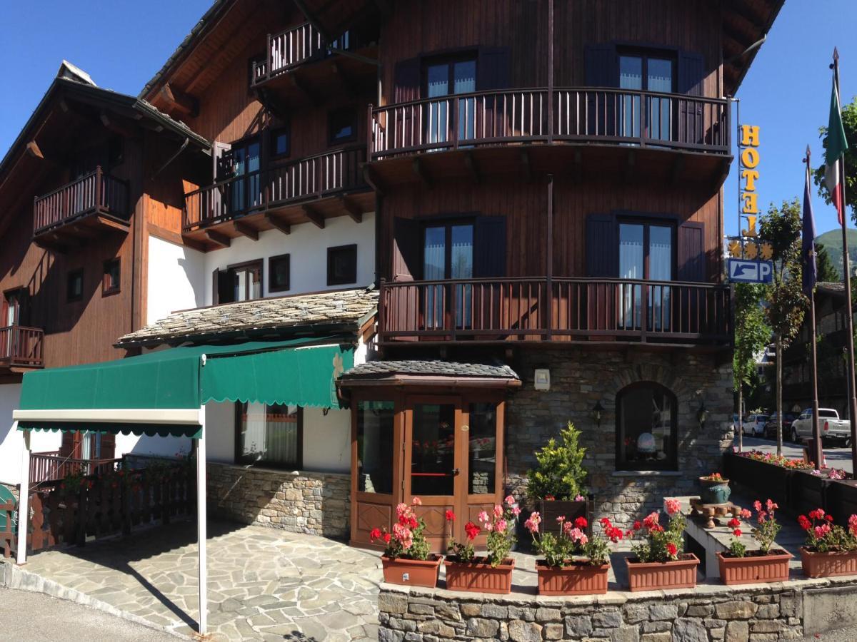 Hotel Triolet Courmayeur Exterior foto